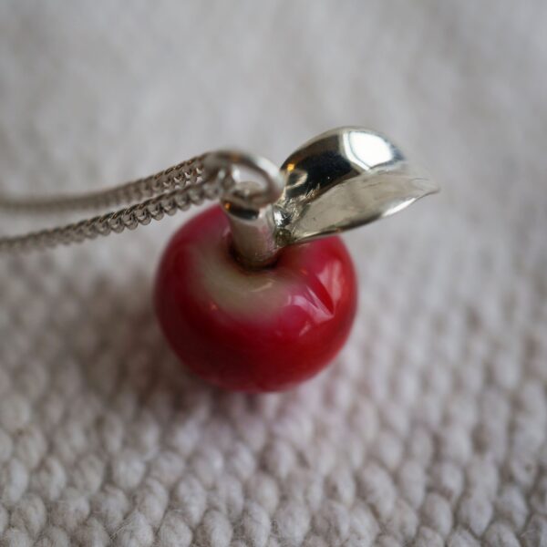 Small Sea Bamboo Apple