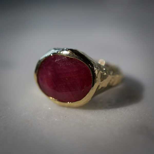 Empire Ring