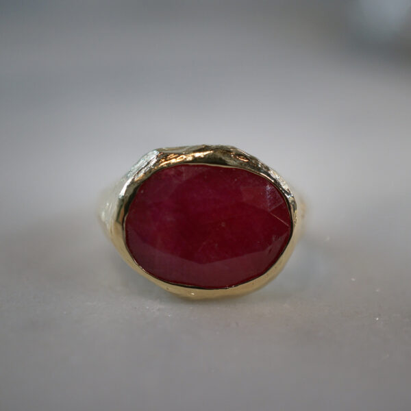 Empire Ring